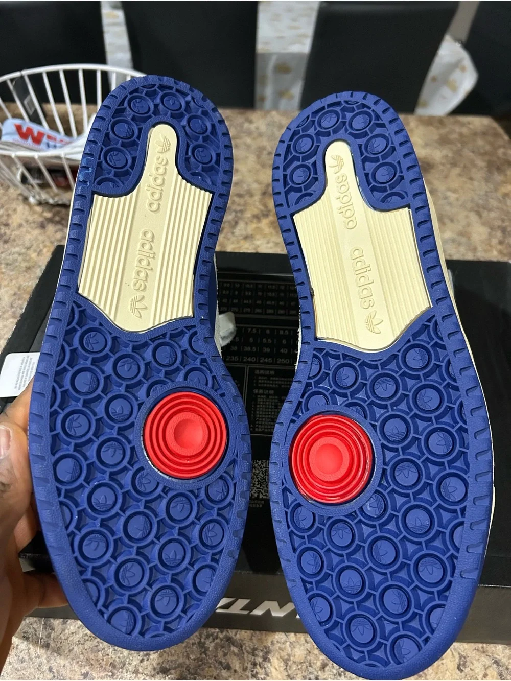 N/A adidas forum